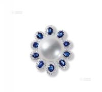 白色珍珠配蓝宝石及钻石戒指