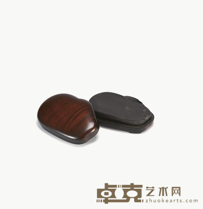 清·兔形端砚 长：12.2cm  宽：7.2cm