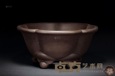 乌泥梅花型赏盆 高17cm；宽35cm