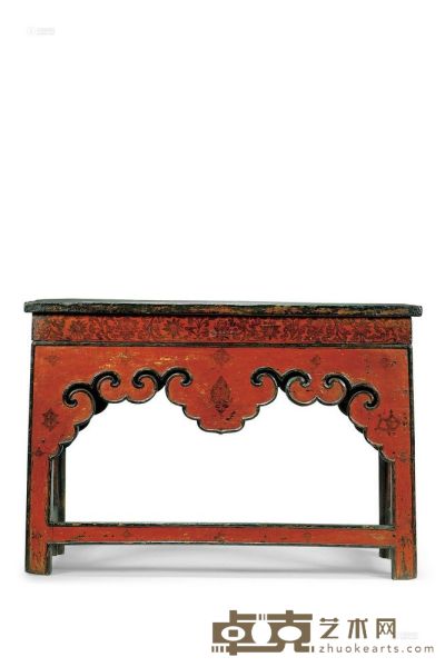云纹雕花红漆小桌 十六世纪 77.5×54×32cm