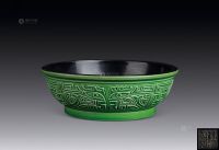绿釉雕瓷饕餮纹碗