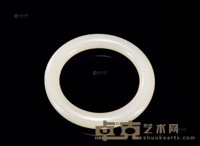 清 青白玉雕环镯 直径6.5cm