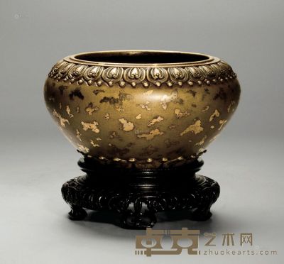 清乾隆（1736-1795） 洒金宝相莲瓣钵式炉 高6cm；口径7.6cm