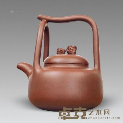 周军强 紫砂壶 长12cm；高15cm