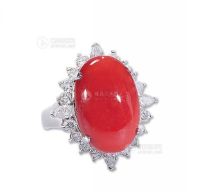 红珊瑚铂金镶钻戒指