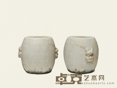 清·汉白玉铺首乳钉纹鼓墩一对 45×32×58 cm