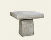 明·汉白玉方形石桌