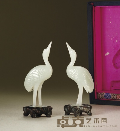 清·白玉雕仙鹤摆件一对 1.高:10.3cm 带座高:11.6cm 2.高:10cm 带座高:1