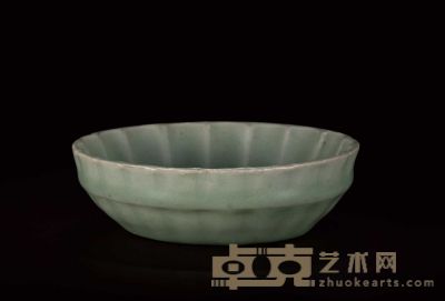 龙泉窑青釉蔗段洗 口径 1 2 . 2 厘米 高 3 . 5 厘米