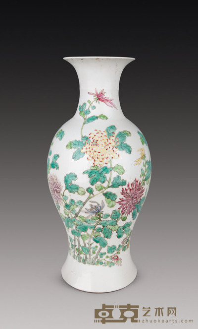 清 粉彩花蝶瓶 H 455 cm