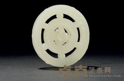 清·白玉法轮佩 直径：5.8cm厚：0.8cm