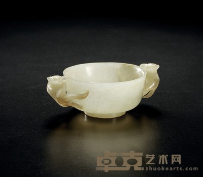 明·青白玉雕花卉耳圆杯 高:3cm长:9.1cm