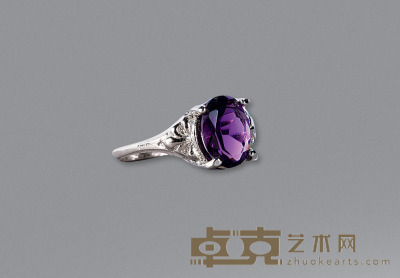 紫宝石戒指 