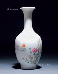 清代 粉彩花鸟纹花瓶