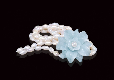 翡翠珍珠花形挂件