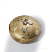 日本  明治时期 铜錾花嵌金银石榴纹圆盒