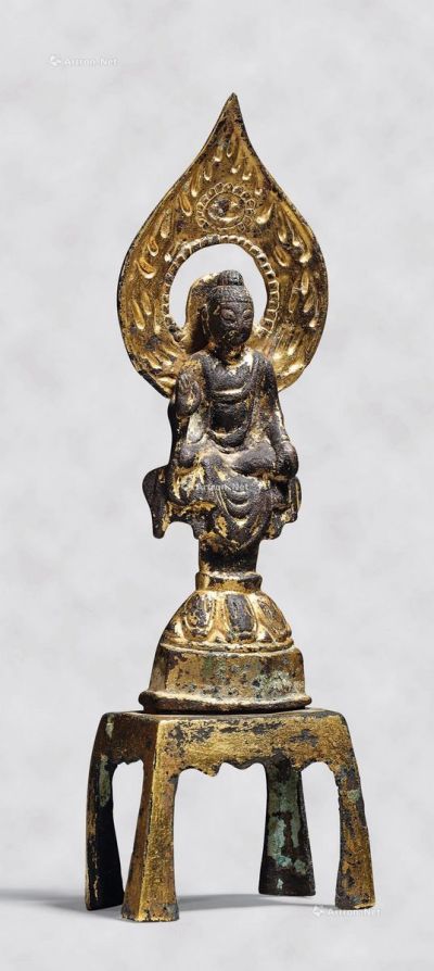 唐 铜鎏金释迦牟尼坐像