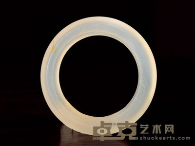玛瑙环 直径：6.2cm