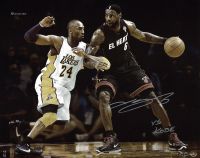 NBA球星勒布朗·詹姆斯限量版亲笔签名照片