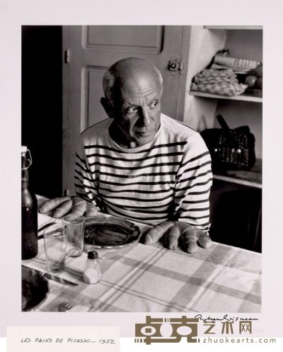 1952年摄影师罗伯特·杜瓦诺《毕加索的面包手》 