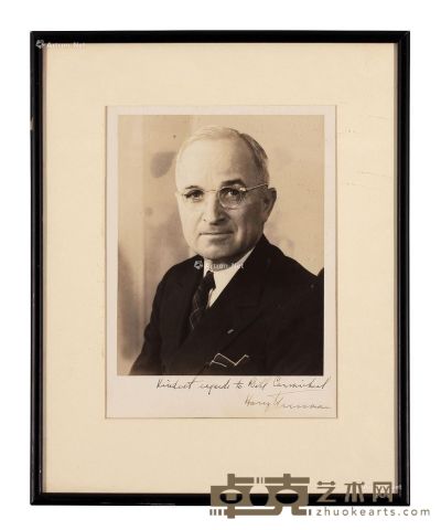美国第33任总统杜鲁门亲笔签名照片 