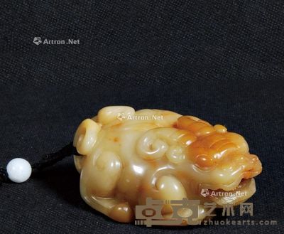 寿山石雕瑞兽手把件 --