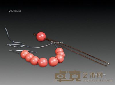 珊瑚鎏金头饰 (一件) --