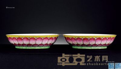 清道光 粉彩荷花纹盘 （一对） 直径17.1cm