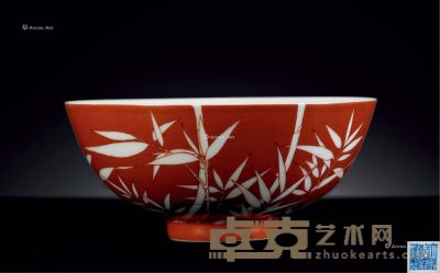 清乾隆 珊瑚红地留白竹纹碗 直径12.2cm