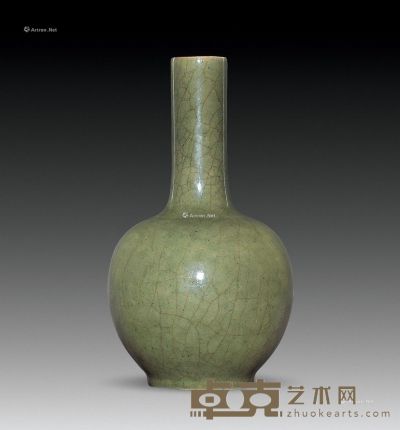 清早期 绿郎窑直颈瓶 高24cm