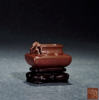 清乾隆·紫金釉雕螭龙水盂