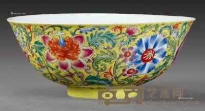 清 黄地粉彩花卉碗 直径15cm