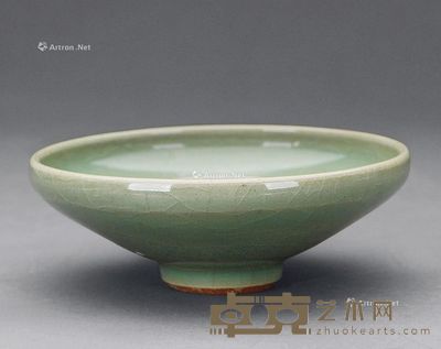 明或明以前 龙泉茶托 高5.5cm;直径15.5cm