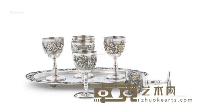 清代 银制鎏金花卉纹带托套杯 杯高6.4cm；盘长20cm，宽14cm；总重305g