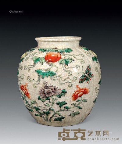 清 开片釉雕彩花蝶连锦纹罐 高25cm