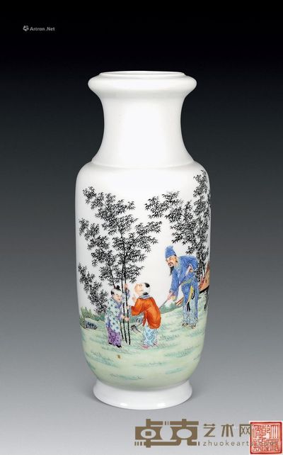 民国 粉彩人物洗口瓶 高33cm