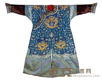 清 蓝色刺绣龙袍 高145cm；长175cm