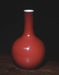 乾隆　红釉赏瓶