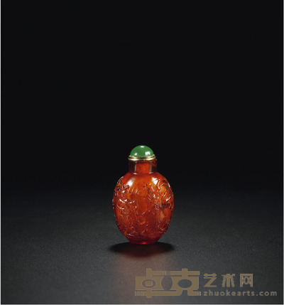 清·琥珀雕婴戏图鼻烟壶 高：6.2cm