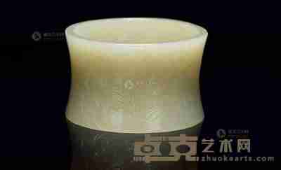 青白玉发圈 高3.3cm;内径4.5cm;外径5.3cm