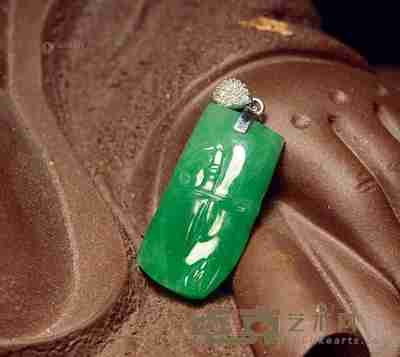 18k 白金伴钻镶嵌翡翠节节高挂件 --