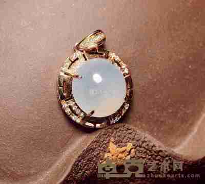 18k 黄金伴钻镶嵌冰种翡翠挂件 --