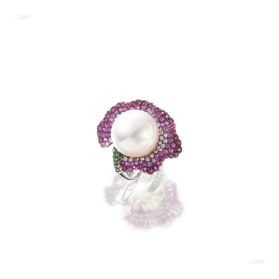 白色珍珠配彩宝及钻石戒指