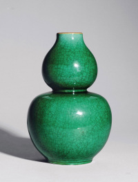 清中期 苹果绿釉葫芦瓶
