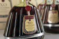 马爹利XO SUPREME（青瓶，红印）
