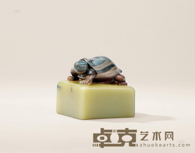青田石长寿钮章 3.8×3.9×3.7cm