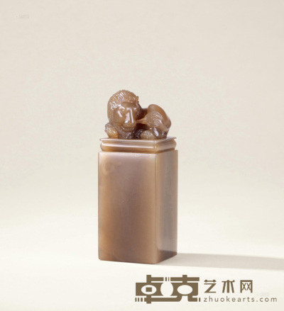 巴林牛角冻石狮钮方章 7.7×2.9×2.9cm