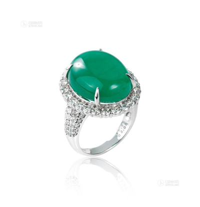 祖母绿配钻石戒指