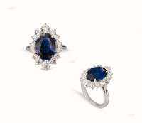 蓝宝石镶钻石戒指