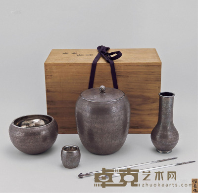 近代 恒长造纯银茶道具 （五件组） 银筷宽29.5cm；盖置高5.1cm；杓立高17.3cm；水指高19.